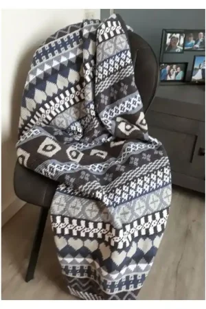 Tijdelijk Beschikbaar Haakpakket Bankdeken Isle blauw