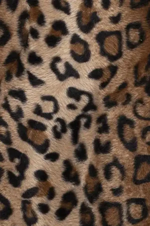 Velboa stof, panterprint met een streep verloop, bruin/lichtbruin/zwart. V4504.55 Direct Beschikbaar