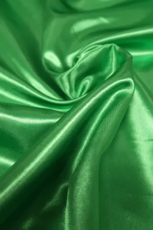 Voordeelprijs Satijn-heavy stof, groen glans. SA030