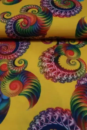 Texture stof, fantasie print, geel/ regenboog. Q386 Weekendaanbieding
