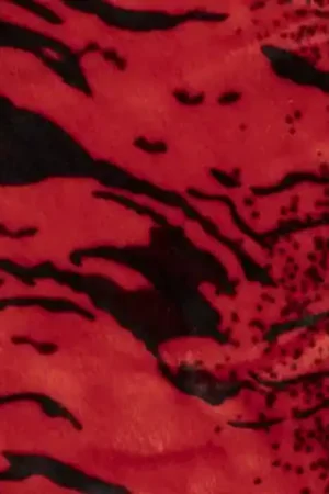 Velboa stof, tijgerprint, rood/zwart. Q298 Laatste Kans