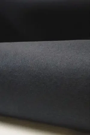 Vilt, zwart, 180cm breed Laatste Kans