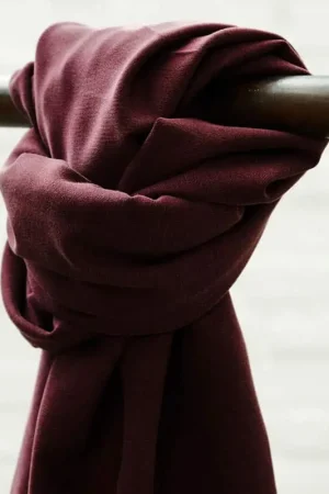 Meet Milk - Soft stretch twill pinot Fabrieksprijs