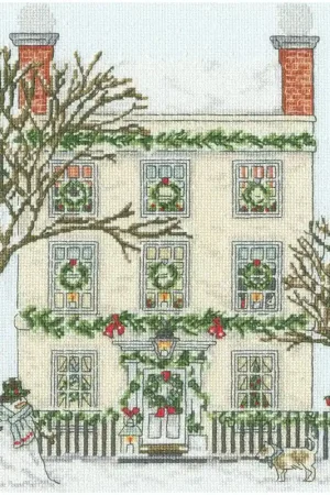 Beste Prijs Borduurpakket Sally Swannell - Christmas Townhouse - Bothy Threads
