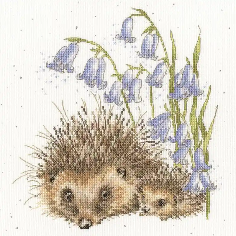 Uitverkoop Borduurpakket Hannah Dale - Love And Hedgehugs - Bothy Threads