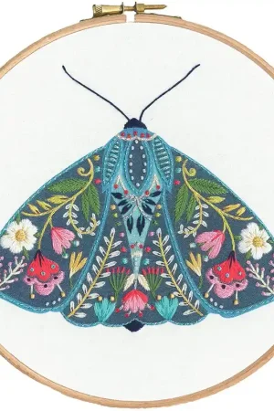 Vrij borduren pakket Ally Gore - Pollen - Moth - Bothy Threads Koopje