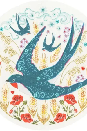 Vrij borduren pakket Kathy Pilcher - Swallows - Bothy Threads Nu Kopen
