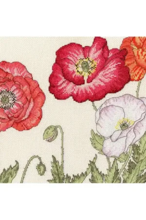 Uitverkoop Borduurpakket Bothy Designs - Poppy Blooms - Bothy Threads