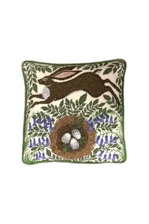 Bestseller Petit Point borduurpakket Catherine Rowe - Spring Hare - Bothy Threads