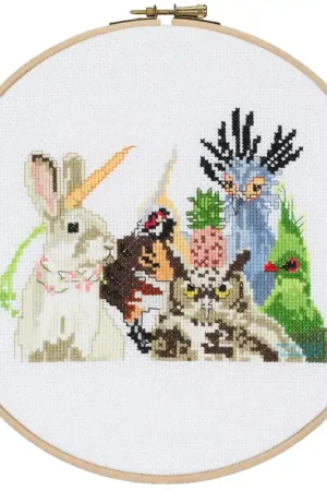 Tijdelijk Beschikbaar Pako Dieren Feest borduren (pakket) 212.355 **