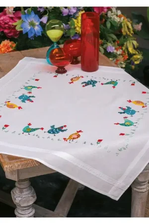 Vervaco Tafelkleed Kleurige kippen borduren (pakket) PN-0197230 Koopje
