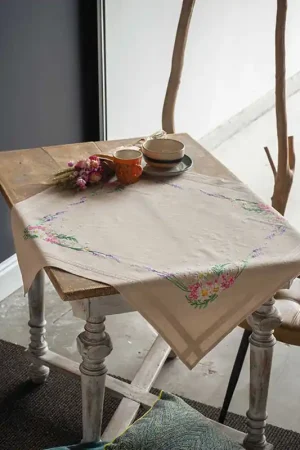 Vervaco Tafelkleed Lentebloemen borduren (pakket) PN-0190850 Premium