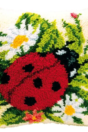 Direct Verzonden Lieveheersbeestje Knoopkussen pakket