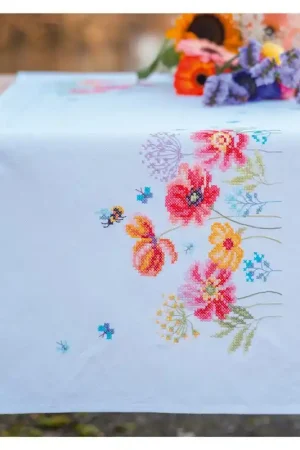 Goedkoop Vervaco Tafelloper Klaprozen en wilde bloemen PN-0230706