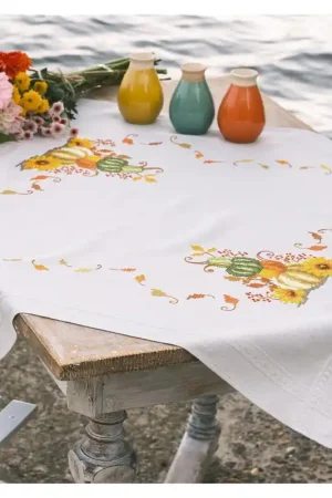 Betaalbaar Vervaco Tafelkleed Pompoen met bladeren PN-0206982 borduren (pakket)