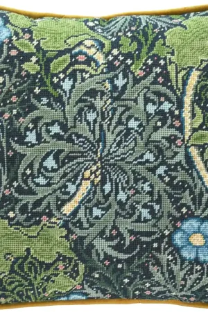 Bestel Nu Bothy Threads Henry Dearle Seaweed Petit Point kussen borduren (pakket) TAC26